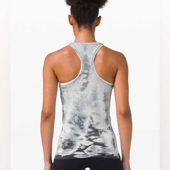 🍋Lululemon Swiftly Tech Tank 2.0🍋 - Picture 2 of 5